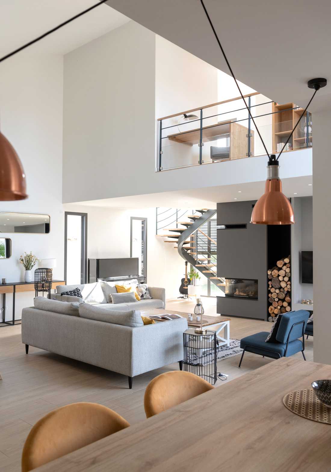 Aménagement d'un appartement duplex neuf acheté en VEFA par un architecte d'intérieur