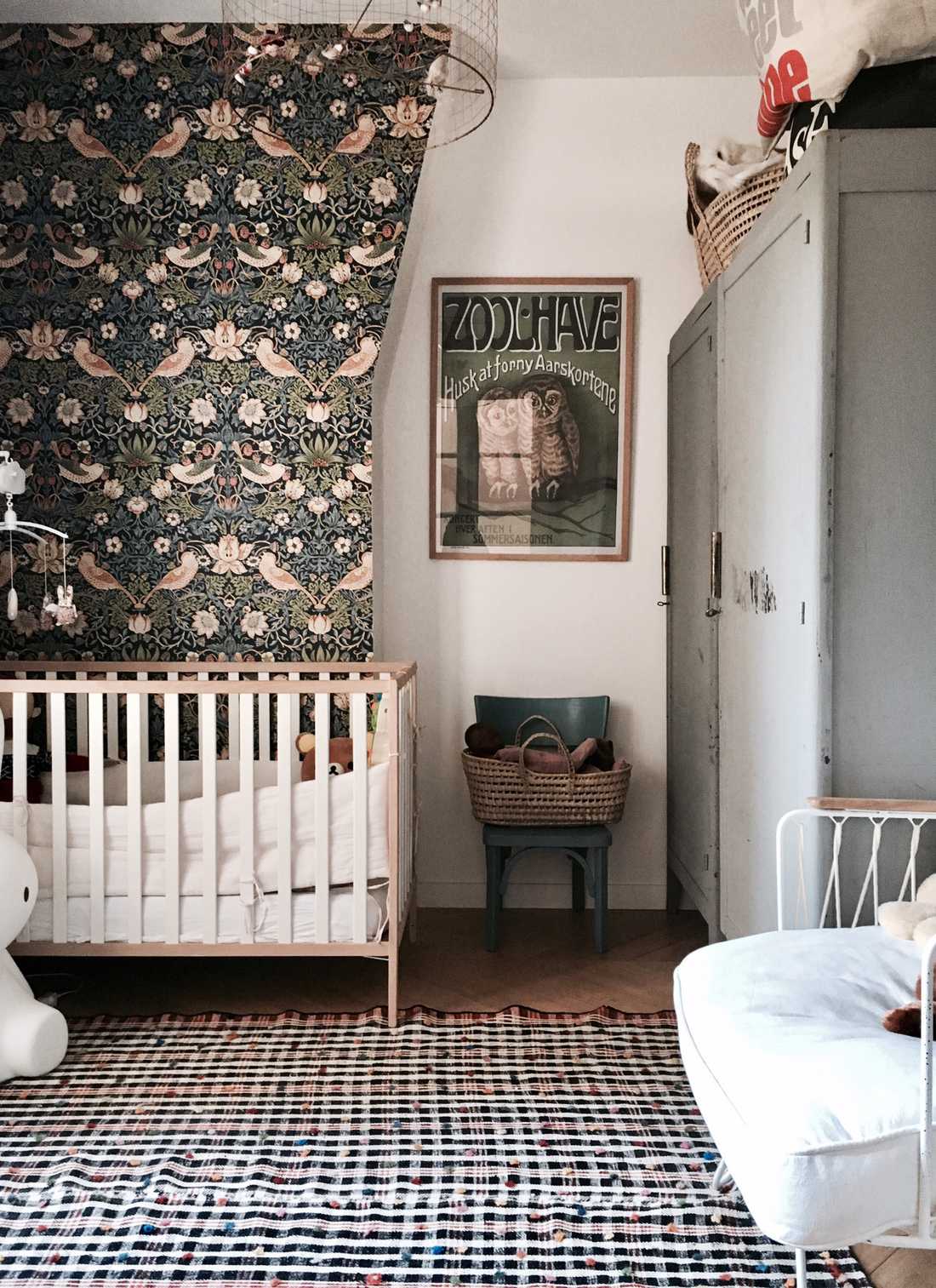 Chambre de bébé dans un style boheme chic