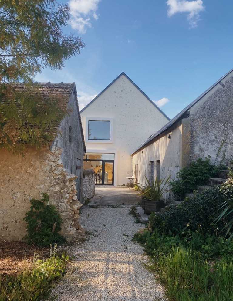 Réhabilitation d'une grange en maison par un architecte en région parisienne